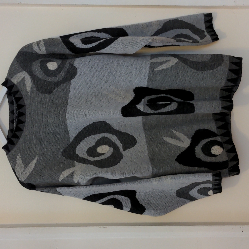 Gudrun Sjoden Matisse Roses sweater. Sz M. Wool